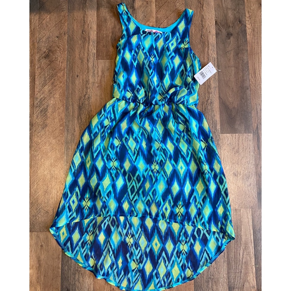 Girls pattern dress